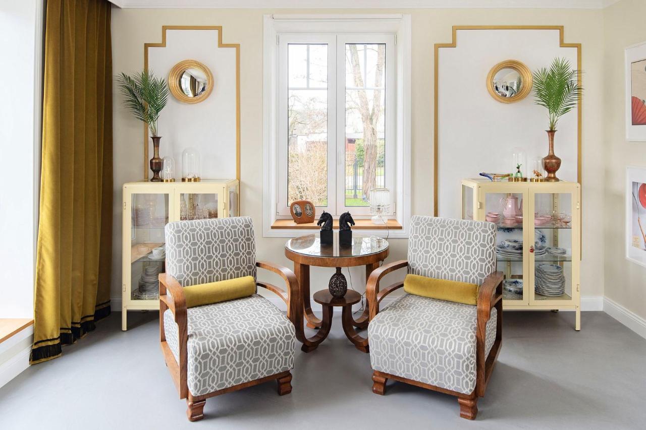 Suite With Private Bathroom At Three Bedroom Interwar Villa Grabyte With Daily Spaces To Share By Pine Forest On The Bank Of The River- 8Min By Car From Old Town Kaunas Exterior photo