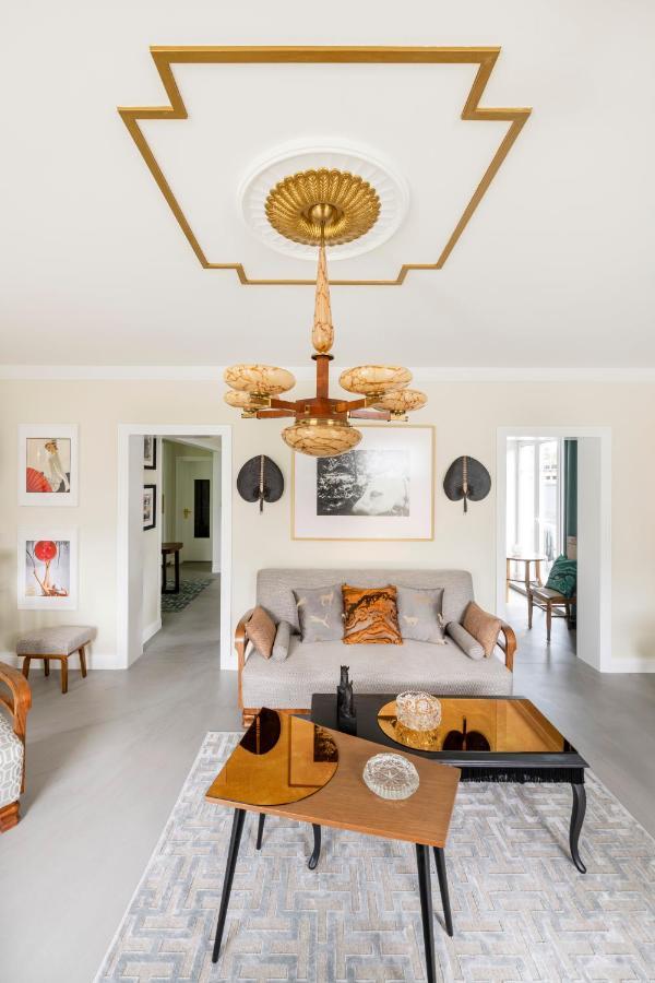 Suite With Private Bathroom At Three Bedroom Interwar Villa Grabyte With Daily Spaces To Share By Pine Forest On The Bank Of The River- 8Min By Car From Old Town Kaunas Exterior photo