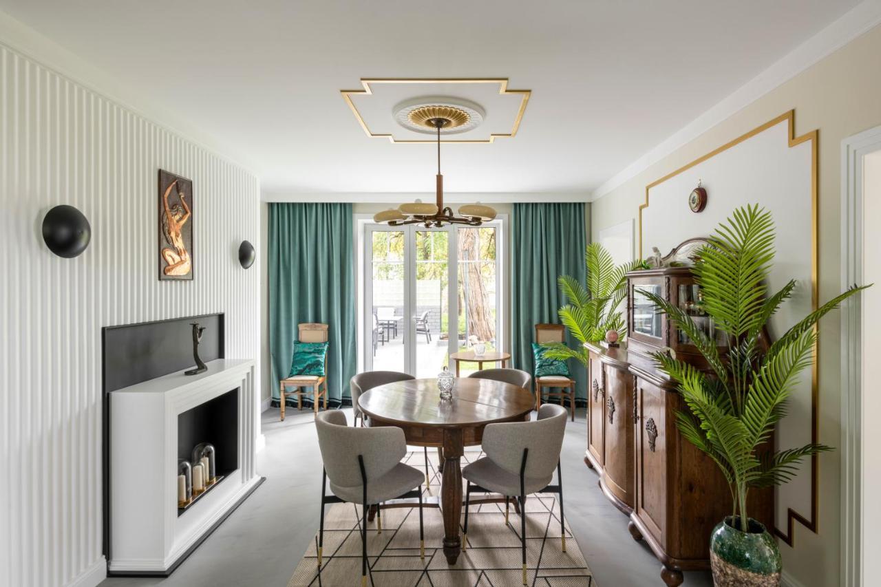 Suite With Private Bathroom At Three Bedroom Interwar Villa Grabyte With Daily Spaces To Share By Pine Forest On The Bank Of The River- 8Min By Car From Old Town Kaunas Exterior photo